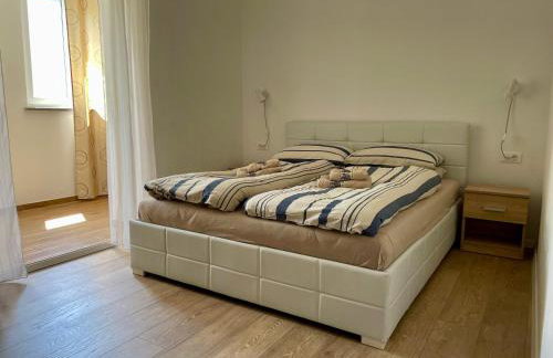 Boutique Apartment with Private Heated Pool - Photo 21