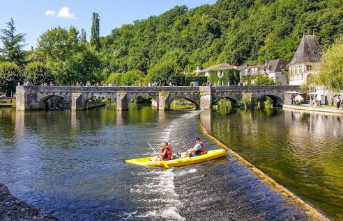 Cozy Home In Saint Saud Lacoussière - Foto 19