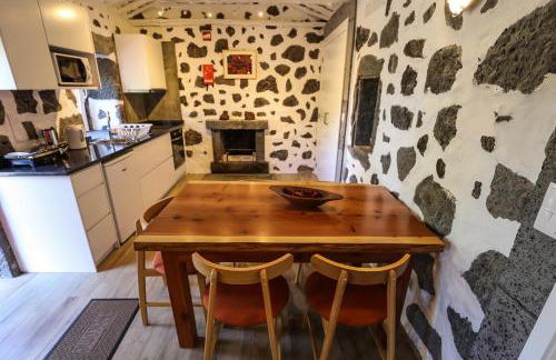 Adega Baía Azul - The essence of Pico - Photo 10