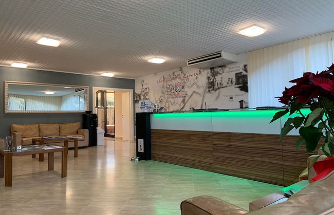 Suites Marilia Apartments - Photo 9