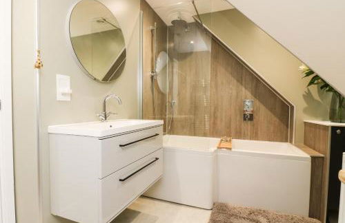 Robin's Nest at The Shire Inn - Foto 29