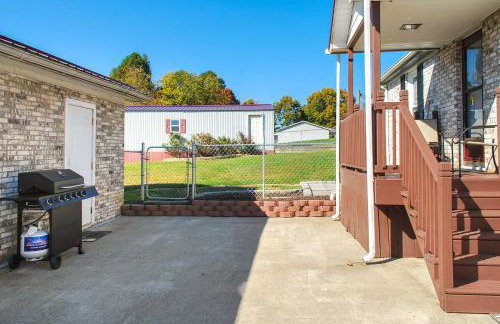 Family-Friendly Sanctuary BBQ, Patio and Yard - Foto 26