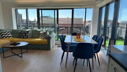 City Centre Penthouse on Concert Square with City Views - Foto 3