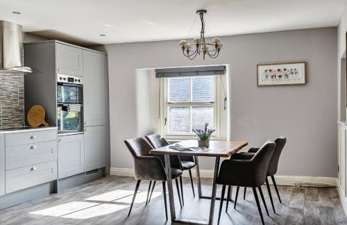 Cosy Apartment Above Village Pub - Photo 19