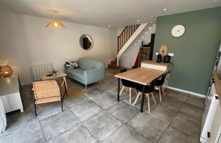 Petite maison en pierre au pied de la voie verte - Foto 3