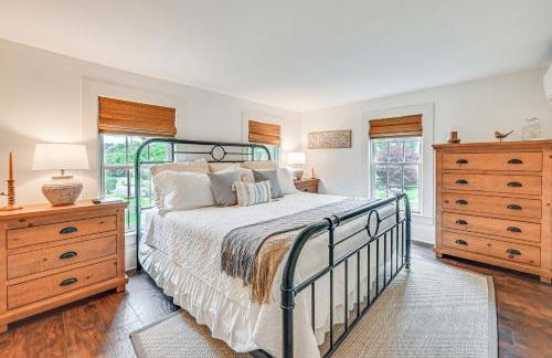 Historic Farmhouse Near Mountains and Colleges! - Foto 18