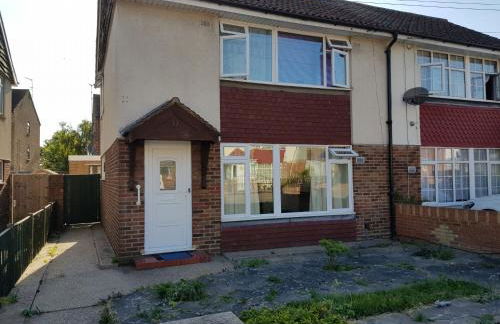 33SM Dreams Unlimited Serviced Accommodation- Staines - Heathrow - Foto 18