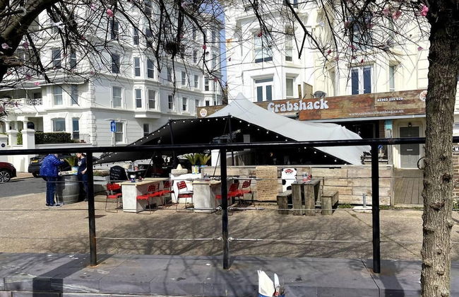 Worthing Beach 180 - 2 bed Seafront With Parking - Foto 39