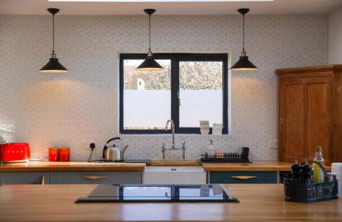 Oxfordshire Country Escape, 3 Bed Getaway - Photo 28