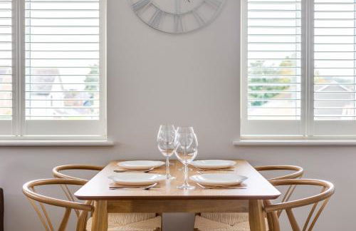 Apt , city centre, up to 5 guests, free pkg , Perfect for long stays - Foto 8