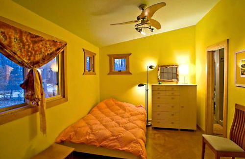 Luxury Mountain Cabin Rental on Rockfish Gap River near Charlottesville, Virginia - Foto 16