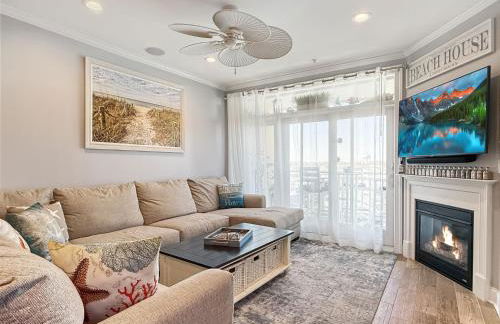 Luxurious Penthouse, King beds. Dog & ADA Friendly - Photo 3