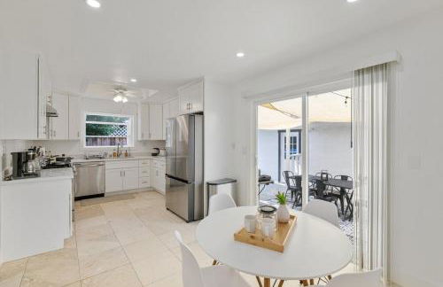 Molivu Homes 3BR - NewRemodel, PetFriendly, Yard - Foto 8