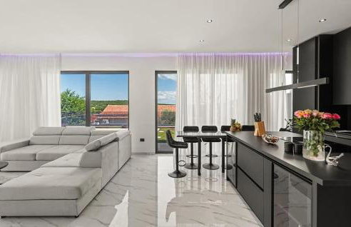 3 Bedroom Gorgeous Home In Sorici - Photo 23