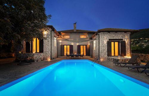 Villa Terra, private, luxury villa with pool 10 mins drive from the beach - Foto 1