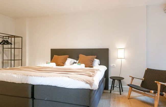 Modern Apartment Located at Historical Main Square - Photo 13