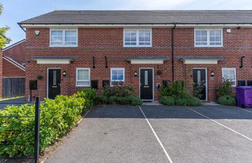 Walk to Liverpool Airport - Luxury Stay with EV Charge - Fast WiFi - Foto 24