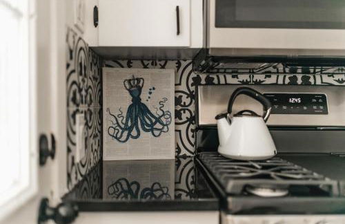 Japanese Wabi Sabi Zen Beauty at SoCO, Downtown - Foto 17