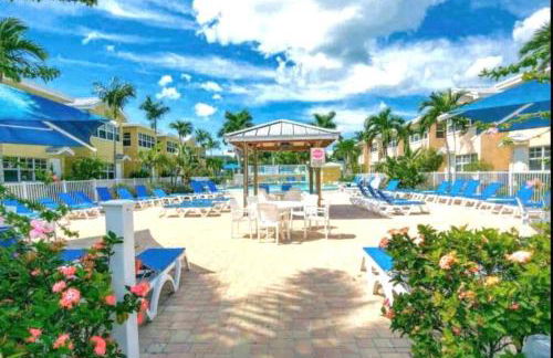 Beach Condo - Photo 39