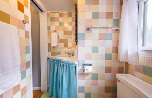 Rustic 2 Bedroom Boho Apartment - Foto 18