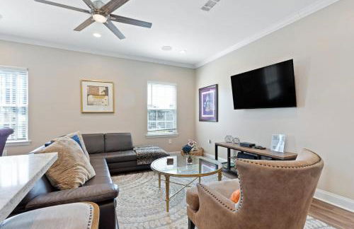 Mid-City 4BR w Pool & Balcony Near Streetcar & FQ - Foto 5