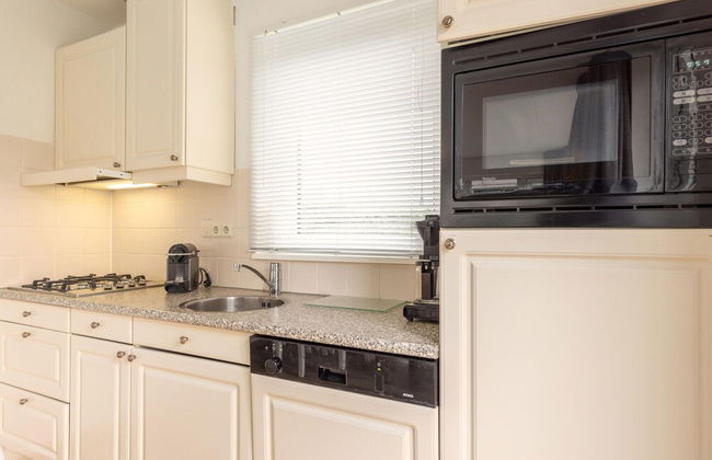 Canal-side Bungalow Stay - Foto 4