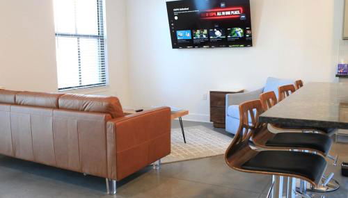 The Lawrencian Loft -2BD king & Queen beds, 2 BA - Foto 2