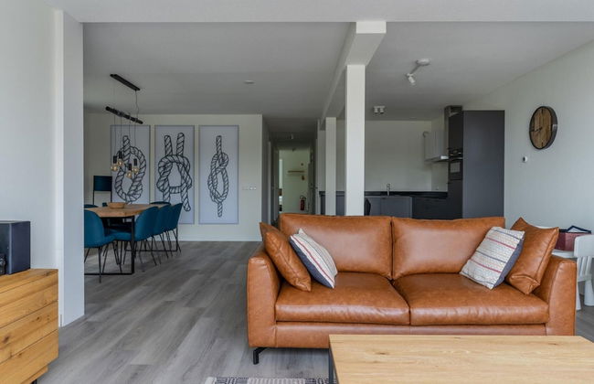 Holiday Home in Sneek With Waterfront Jetty - Foto 15