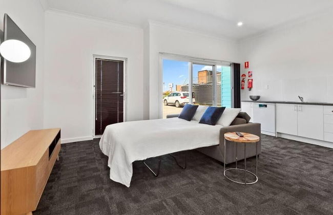 Port Lincoln Shark Apartments - Photo 4