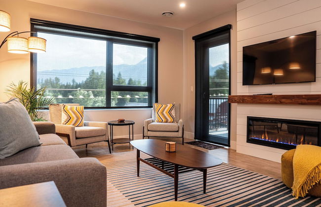 Northern Exposure by Revelstoke Vacations - Photo 15