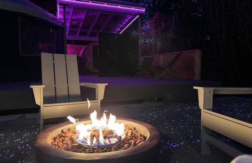 Purple City Retreats - Luxury Yurt & Spa - Foto 31