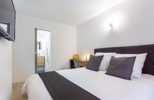 D&E - PARIS-DISNEY - HOLIDAYS APARTMENT - APPARTEMENT DE VACANCES - 5 CHAMBRES- 5 SDB - 5 BEDROOMS - 5 BATHROOMS - Netflix - Foto 29