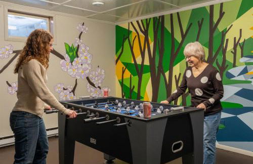 Secluded Home Walk to Marina GameRoom & HotTub - Foto 6