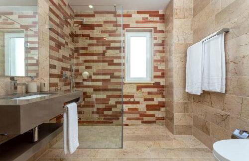 Luxury Vau Beach Villa with Private Heated Pool - Foto 24