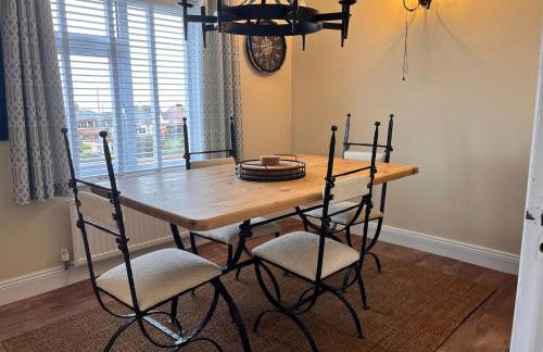 Blue Anchor House - Seaview, Hot Tub Apartments - Photo 34