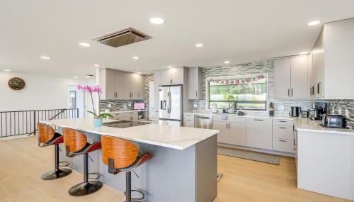 Spacious Camano Home with Hot Tub and Water Views! - Foto 5