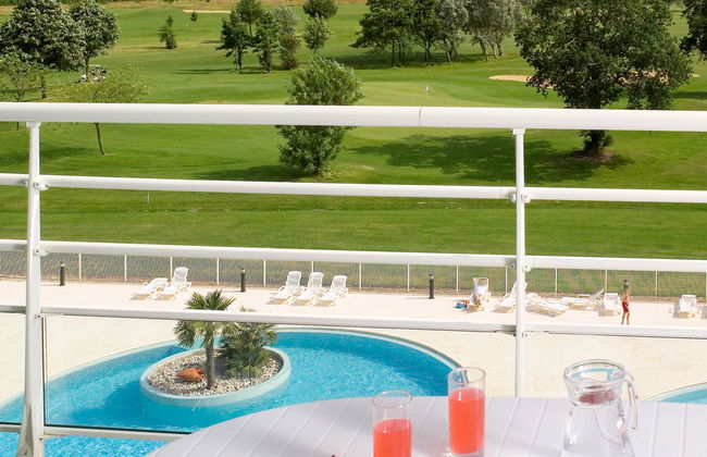 Spacious Villa With a Private Pool on a Golf Course in Loire - Foto 20