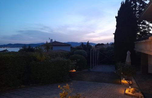 Appt 83m2 rez de jardin dans villa parc privé balcon vue mer - Foto 23