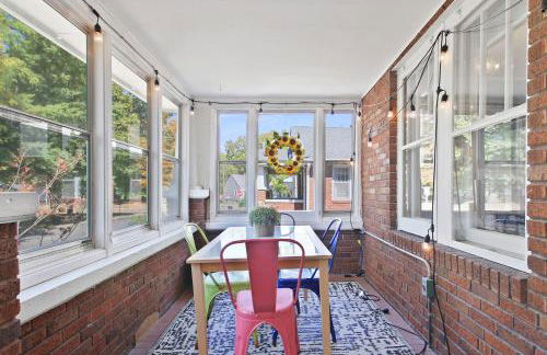 Bohemian Bungalow Pac-Man, walk downtown, pet friendly - Foto 54