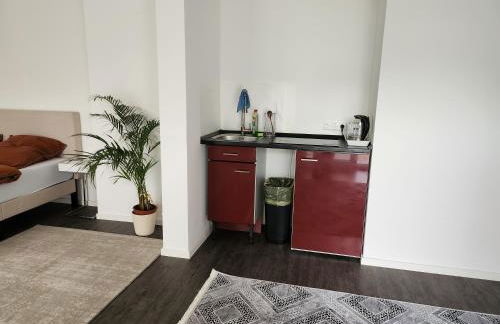 TheSuites Frankfurt-Airport - Studio Room - Private WC, Shared Bathroom - Foto 4