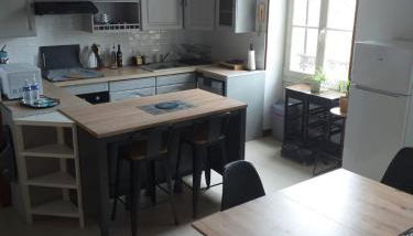 Tres bel appartement face au Chateau 2 ch 4 pers - BAUDELAIRE - Foto 3, stove, dishwasher