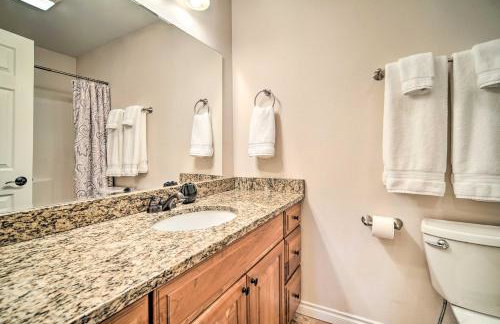 Sleek Escape with Balcony Less Than 1 Mi to 5th Avenue! - Photo 21