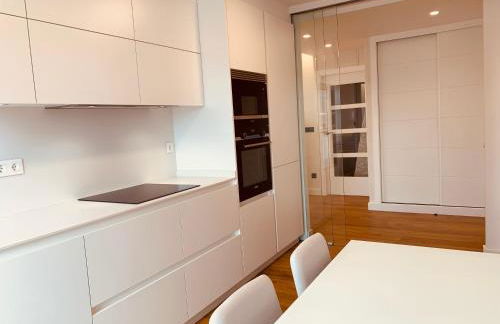 CANELAS PREMIUM NUEVOS con PISCINA, AMPLIAS TERRAZAS Y GARAJE - Foto 65