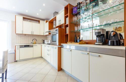 Serene Escape Near Zadar With Private Pool & Charming Outdoor Oasis - Foto 11