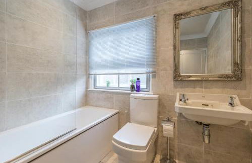 Historic Spacious Central 6 BR Town House Uckfield Sussex - Foto 9