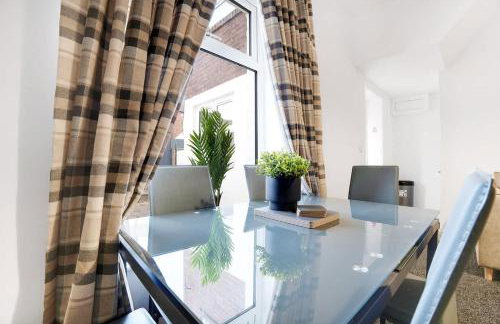 NEW! 4BR in Stanley - Photo 4