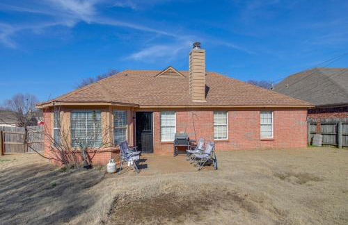 Walk to the Greenline Sleek Cordova Home with Patio - Foto 21