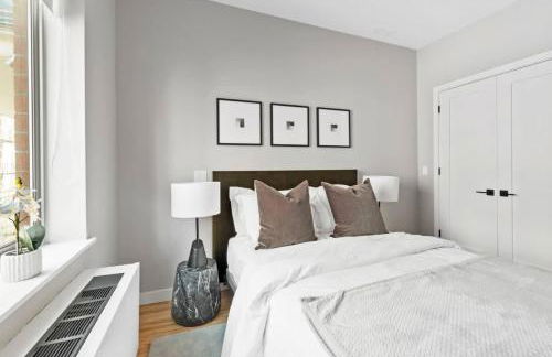 Top Notch 2BR & 2BA Suite Minutes to Central Park - Photo 26