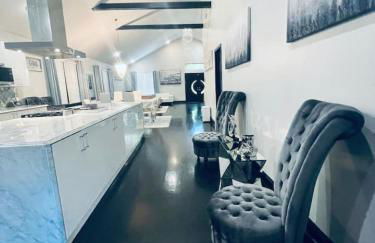 Elegant NW Atlanta Oasis, 2 Kitchens, Sauna, Patio - Foto 9