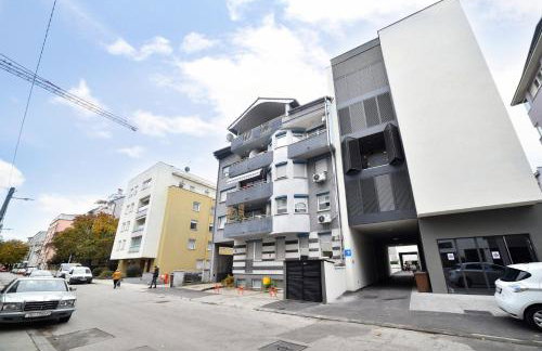 Ophelia - Spacious 2-Bedroom Apartment with Parking & Balcony - Foto 26